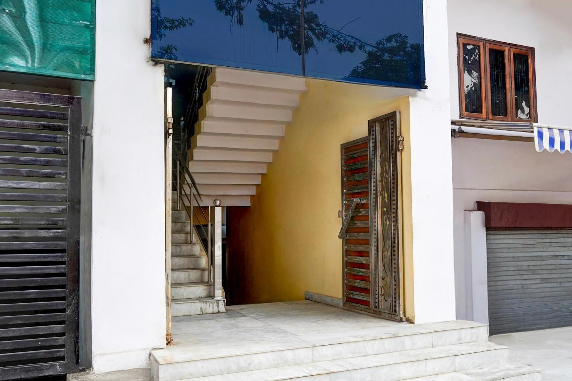 Super Collection O Govind Vihar Matiyari Formerly Saffron Chinhat Esterno foto